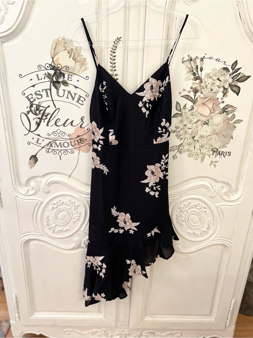 Lulu's Black Asymmetrical Slip Dress Blush Floral Print Size S NWT - Picture 2 of 10